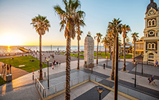 海滩日落（Sunset），格雷尔海滩（Glenelg）